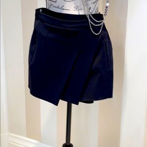 Short and sweet Elie Tahari